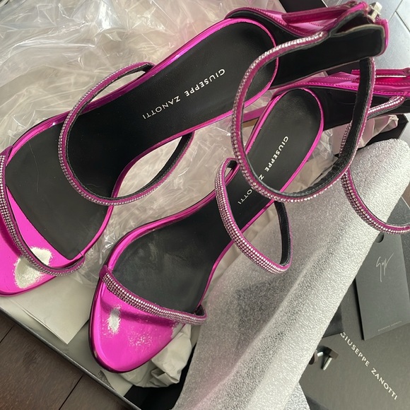 GIUSEPPE ZANOTTI HEELS - Picture 4 of 14